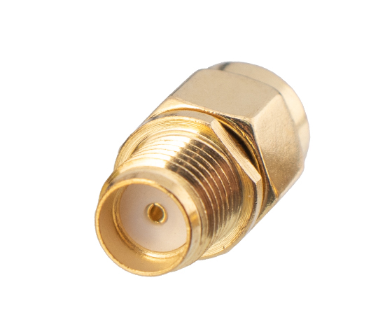 SMA(公)转SMA(母)转接器，频率：DC~6GHz}